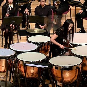 Звук литавр с симфоническим оркестром