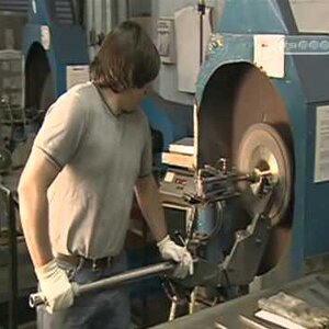 Процесс изготовления тарелок для барабанов фирмы Zildjian