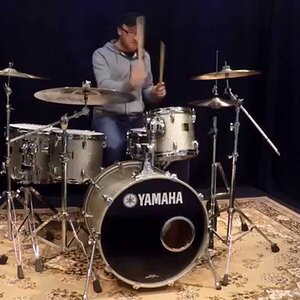 Обзор ударной установки YAMAHA Maple Custom Absolute