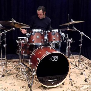 Обзор ударной установки DW Performance