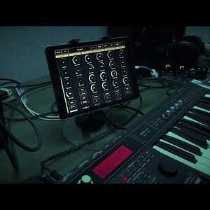 SpaceFields - космическая эмбиент-машина. Демонстрация пресетов.