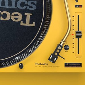 SL-1200M7L Direct Drive Turntable System